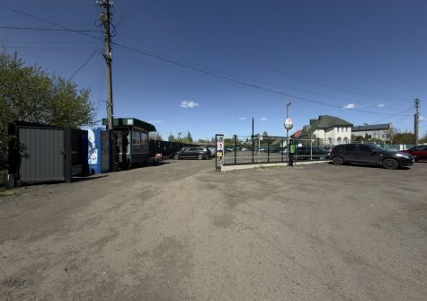 Продаж комерційного майданчику в районі авторинку!